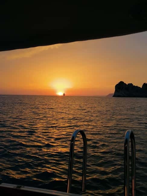 La Spezia:Portovenere & Islands sunset boat trip with dinner - Setting Sail into the Ligurian Sunset: A Complete Guide