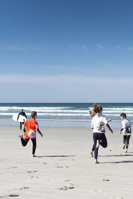 La Torche: surf lessons in the best waves - Why Choose ÉLAIA La Torche Surf School?
