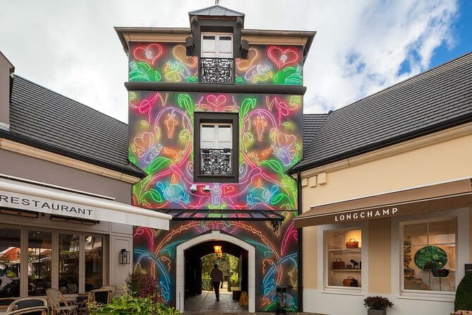 La Vallée Village - Parisian Relaxation Shopping Spot - Private Tour - The Value of a Private Transfer