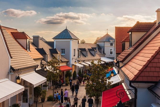 La Vallée Village - Parisian Relaxation Shopping Spot - Private Tour - Who Should Consider This Tour?