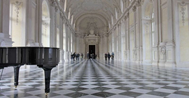 La Venaria Reale Entry Ticket and Hop-on Hop-off Bus Tour - Key Points / Takeaways