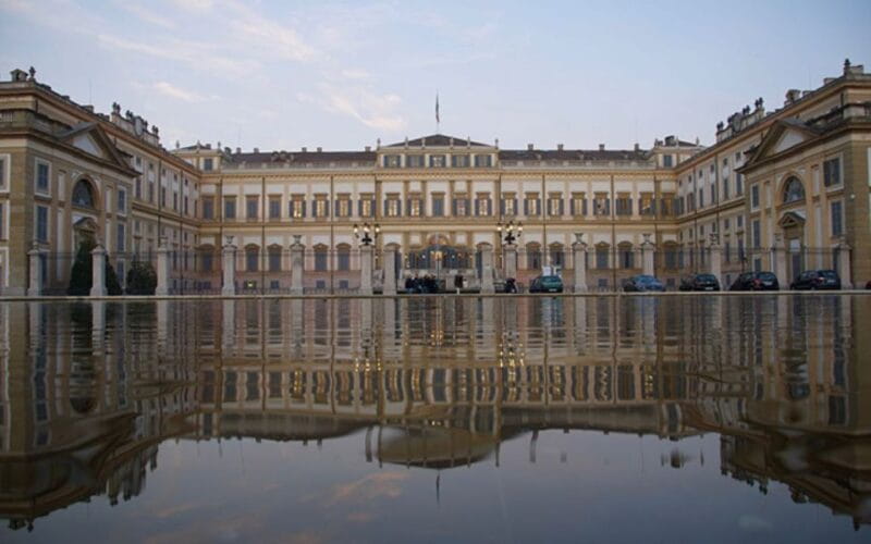 La Venaria Reale Entry Ticket and Hop-on Hop-off Bus Tour - Arranging Your Visit: Timing and Logistics