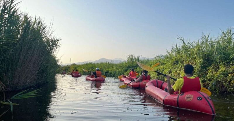Lago di Massaciuccoli: tour in kayak con Aperitivo - Discovering Lago di Massaciuccoli in a Kayak with Aperitivo