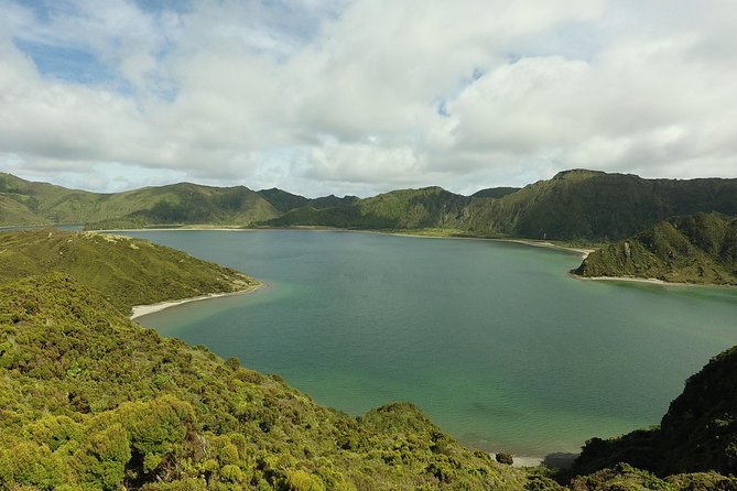 Lagoa Do Fogo Walking Tour With Lunch From Ponta Delgada - Lunch and Picnic