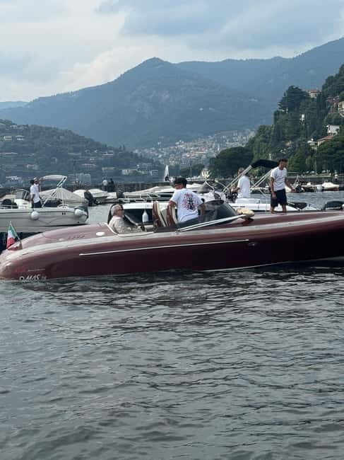 Lake Como 1 hour Luxury Private Wooden Boat Tour with driver - A Closer Look at the Lake Como Private Wooden Boat Tour