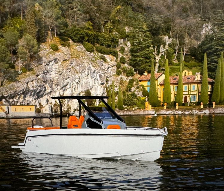 Lake Como: 1 hour private Boat tour with driver - Exploring the Lakeside Highlights: A Deep Dive