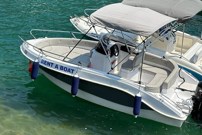 Lake Como: 2 Hours Boat Rent Without License - Who Will Love This?