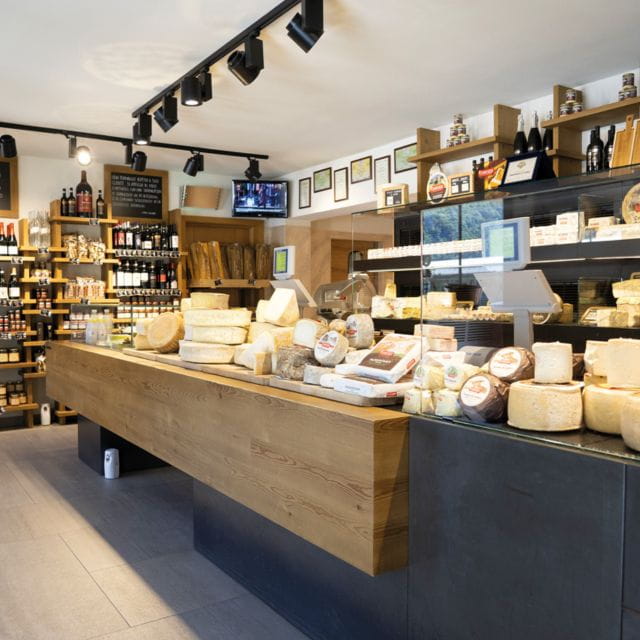 Lake Como: Cheese tasting in Valsassina with E-bike tour - Practical Tips for a Smooth Day