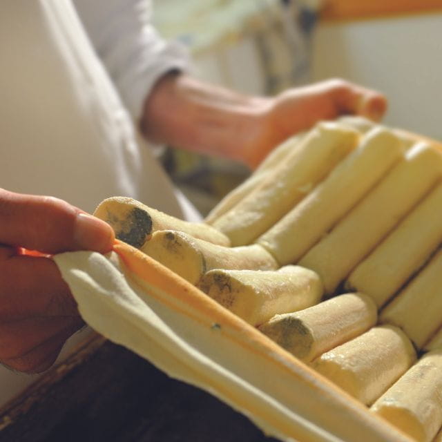 Lake Como: Dairy tour in Valsassina and E-bike tour - Exploring the Dairy Tour in Valsassina: A Practical and Authentic Adventure