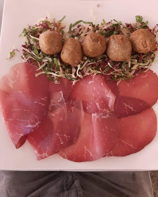 Lake Como Experience. Very Small-Group - The Charm of Menaggio and the Final Return