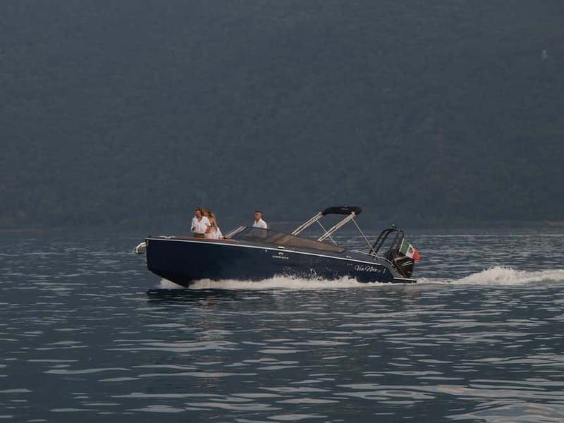 Lake Como: Private Boat Tour with Captain and Drinks - Introducing the Lake Como Private Boat Tour with Captain and Drinks