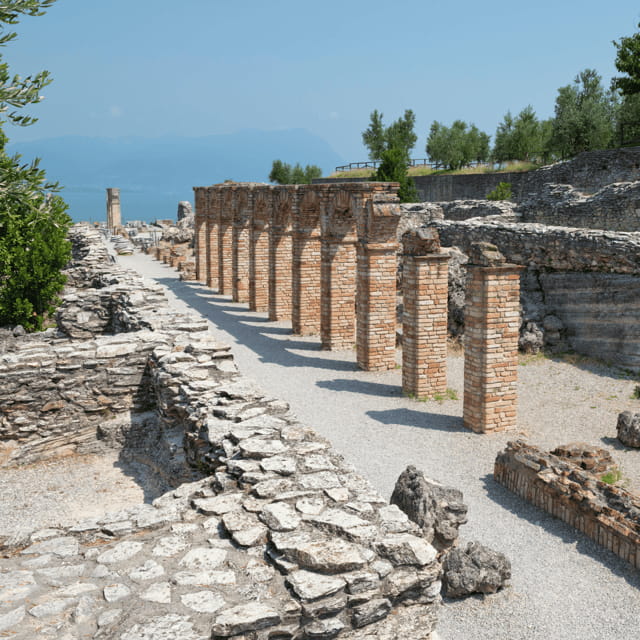 Lake Garda: between Desenzano del Garda and Sirmione - Discovering Lake Garda: An In-Depth Review