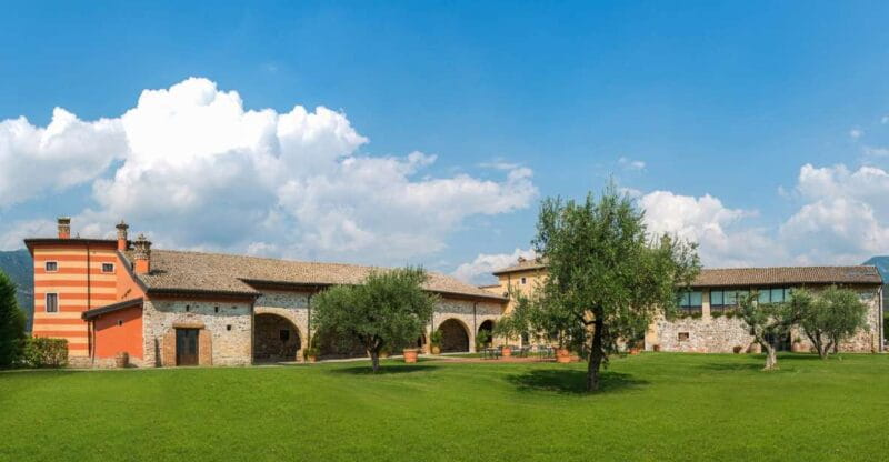 Lake Garda: Garda Hills Wine Tour and Tasting - Exploring Lake Garda’s Hills with a Family-Run Estate