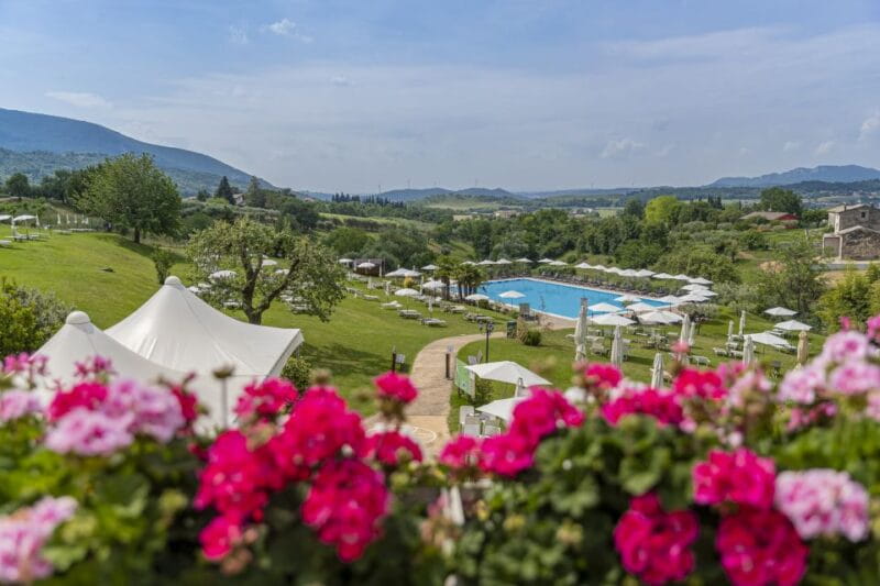 Lake Garda: Hotel Villa Cariola Pool Entry Ticket - Exploring the Villa and Its Natural Setting