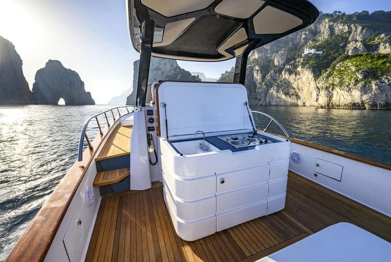 Lake Garda: Luxury Boat Tour - Exploring Lake Garda from the Water: An Authentic and Elegant Perspective