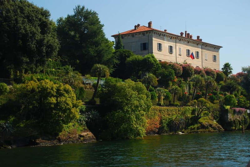 Lake Maggiore: Borromean Islands Taxi Boat Tickets and Lunch - Starting Point: Stresa and the Boat Station