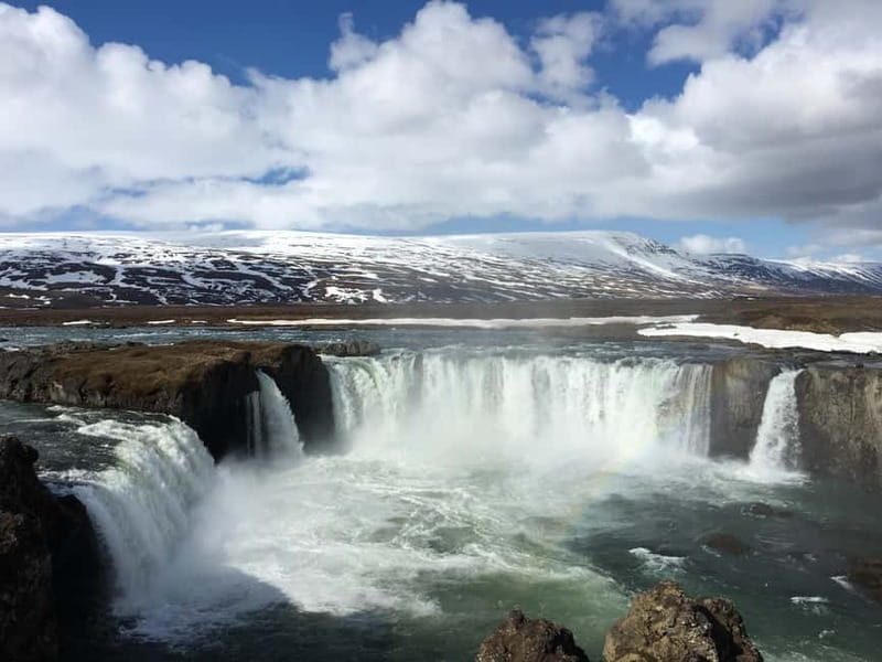Lake Myvatn and Godafoss waterfall from the harbor in Akureyri - FAQ Section