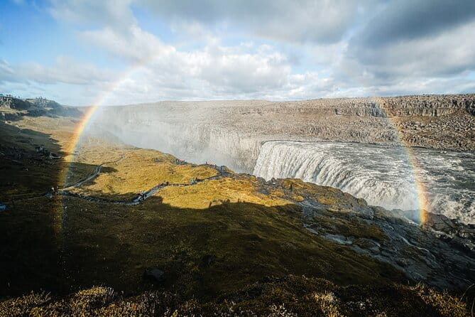 Lake Myvatn Godafoss and Dettifoss Waterfalls Tour in Iceland - The Power of Water: Dettifoss and Selfoss