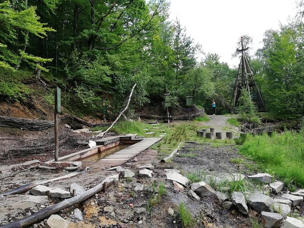 Land of the Volcanoes Full Day Tour - Exploring the Land of the Volcanoes in detail