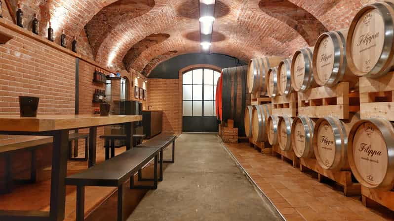 Langhe e Monferrato: Tour & Wine tasting of Agliano Wines - Meeting at Azienda Agricola Filippa — A Classic Piedmont Farmhouse