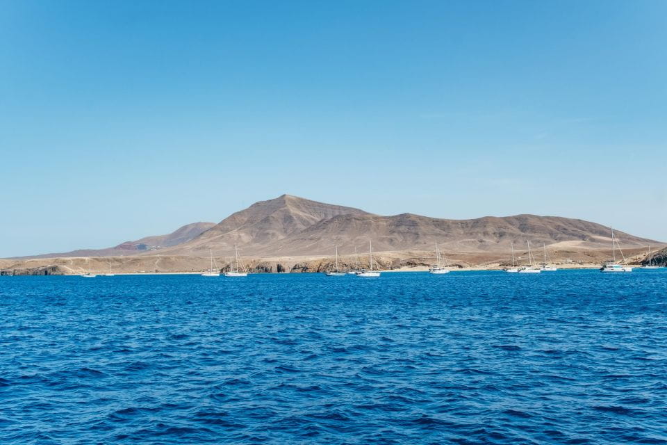 Lanzarote: Day Trip to the Papagayo Beaches by Catamaran - Itinerary and Activities