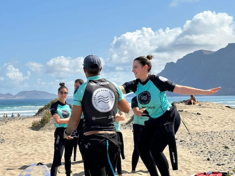 Lanzarote: dynamic surf lessons with friends or private lessons in Famara - Key Points / Takeaways