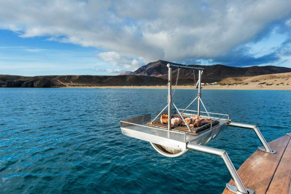 Lanzarote: Half-Day Chill Out Cruise at Papagayo Beach - Meeting Point and Transportation