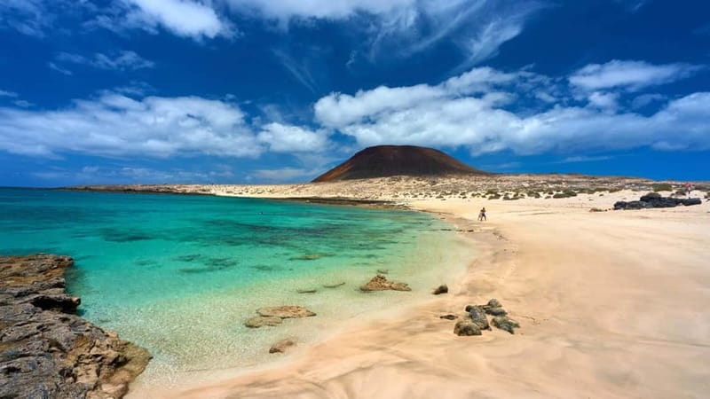 Lanzarote: La Graciosa Complete Jeep Tour with Beach Time - Key Points / Takeaways