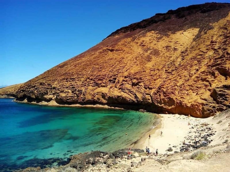 Lanzarote: La Graciosa Complete Jeep Tour with Beach Time - What Makes This Jeep Tour Stand Out?