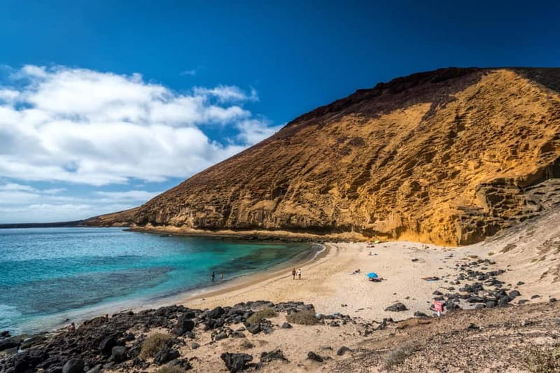Lanzarote: La Graciosa Complete Jeep Tour with Beach Time - Price and Value Analysis