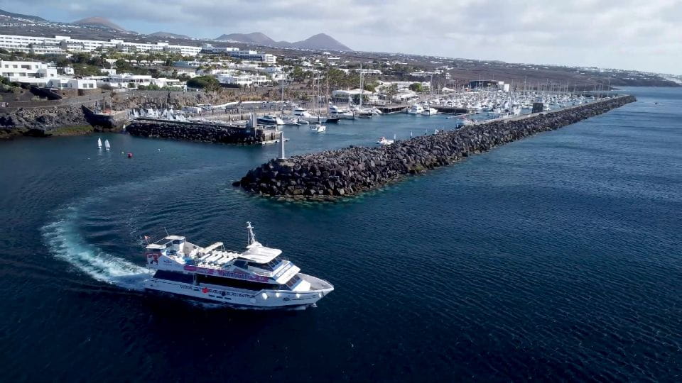 Lanzarote: Puerto Del Carmen & Puerto Calero Boat Transfer - Scenic Experience Highlights