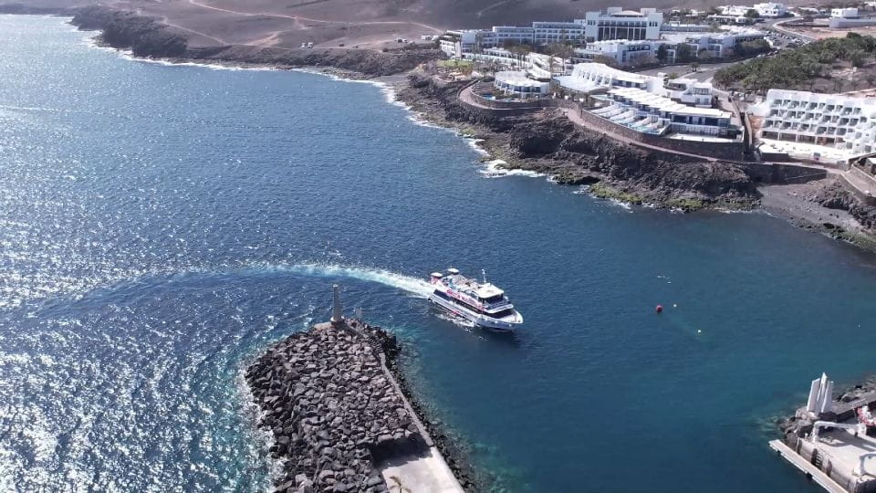 Lanzarote: Puerto Del Carmen & Puerto Calero Boat Transfer - Exploring Puerto Del Carmen and Puerto Calero