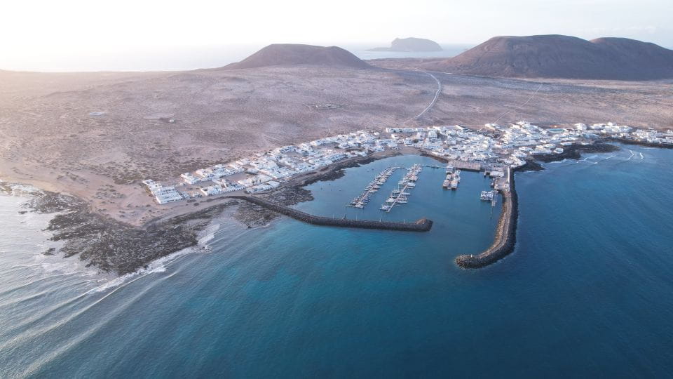 Lanzarote: Roundtrip Ferry Ticket to La Graciosa With Wi-Fi - Ferry Journey Details