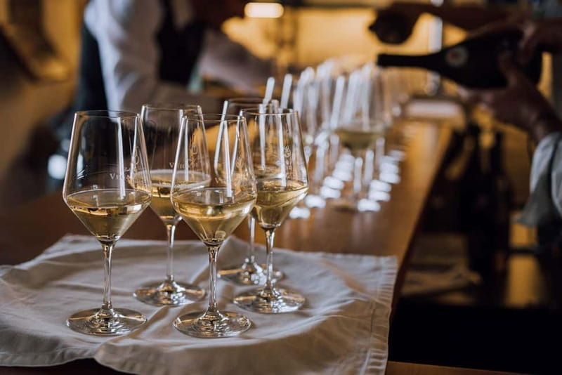 Lanzarote: Sunset vineyard tour with wine and chocolate tasting - Key Points / Takeaways