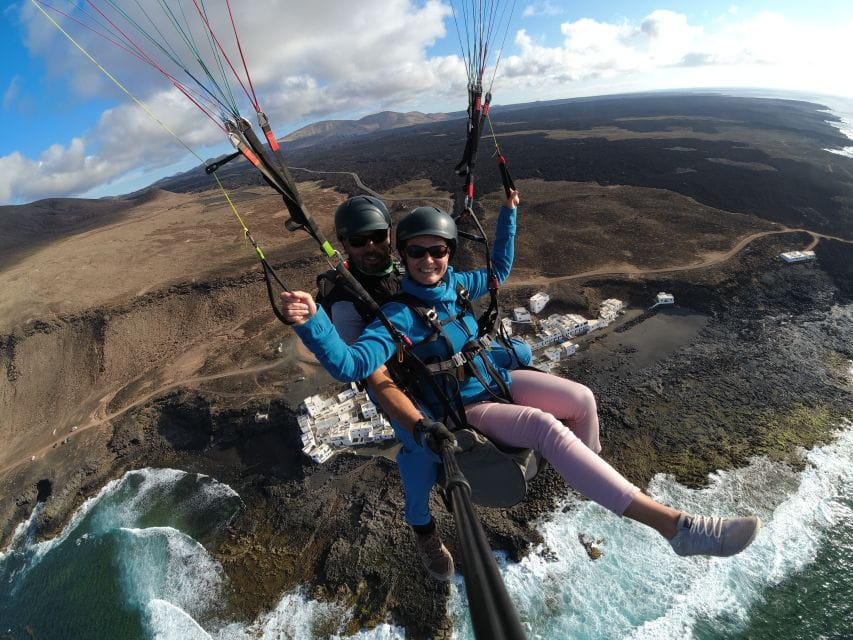 Lanzarote: Tandem Paragliding Flight Over Lanzarote - Things To Know