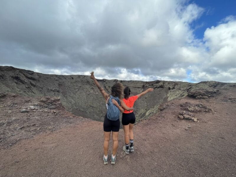 Lanzarote: Timanfaya Natural Park Trekking Tour - Savoring Canary Island Flavors Midway