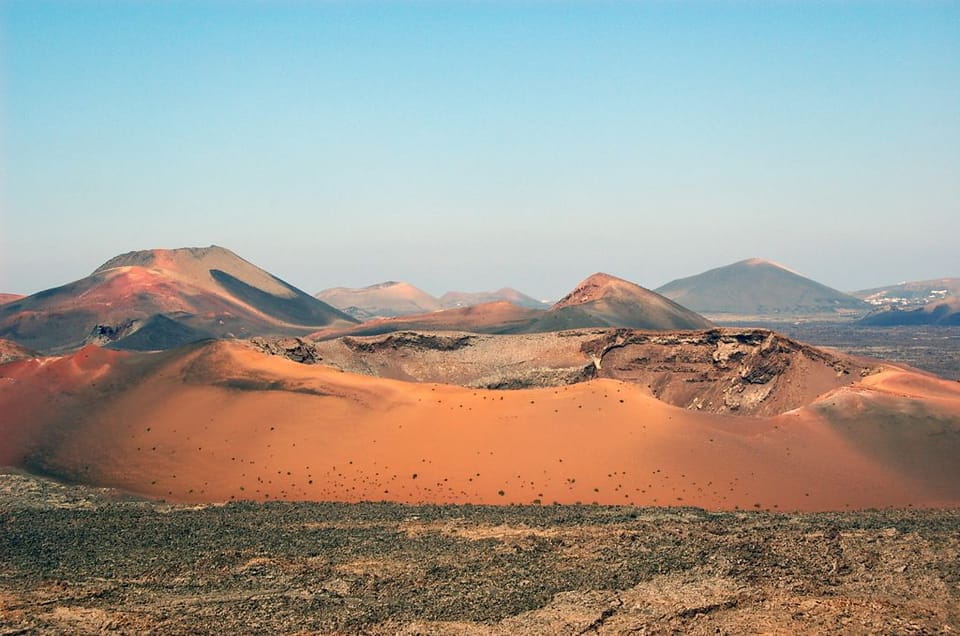 Lanzarote: Volcanoes Guided Day Trip to Timanfaya Park - Itinerary Highlights