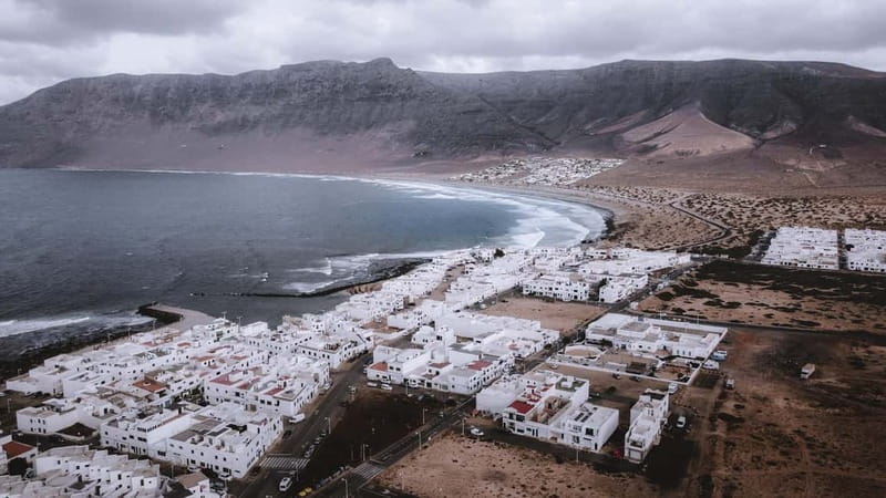 Lanzarote's First Surf School - 2-hour or 4-hour classes - Why This Surf School Stands Out