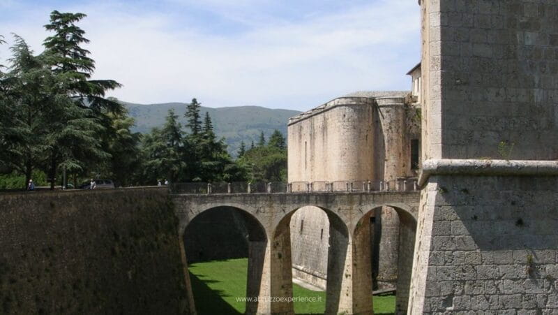 L'Aquila of the Mysteries: 3-Hour Walking Tour (from Rome) - FAQ