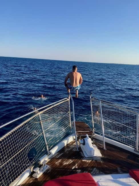 Larnaca: Sunset Cruise  Deep Blue Luxury Yacht - Who Is This Experience Best For?