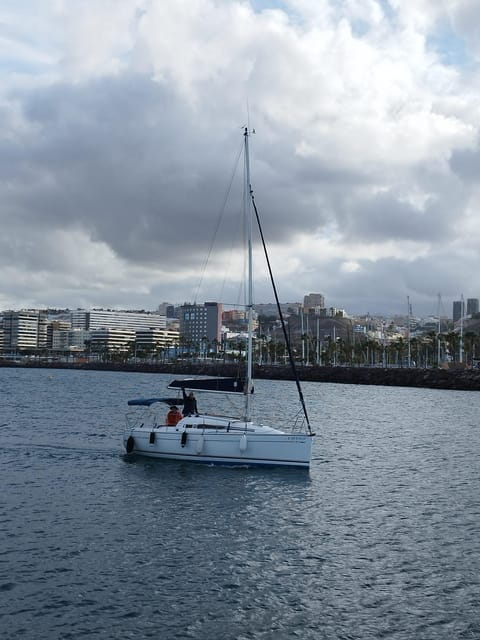 Las Palmas: Learn to sail with our sailboat. - Entering the World of Sailing in Las Palmas