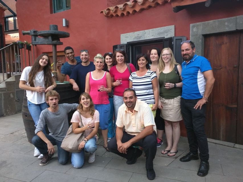 Las Palmas: Private Old City Guided Walking Tour With Tapas - Highlights of the Experience