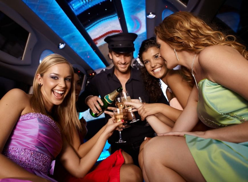 Las Vegas: Bachelorette Party Bus Club Crawl - Dress Code and Restrictions