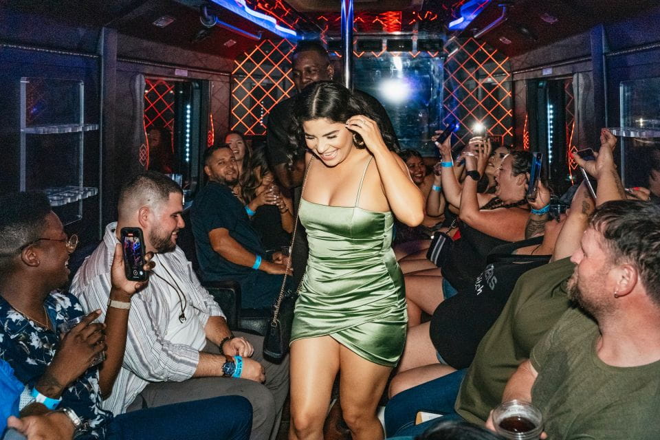 Las Vegas: Club Crawl and Party Bus With Free Drinks - Pricing and Duration