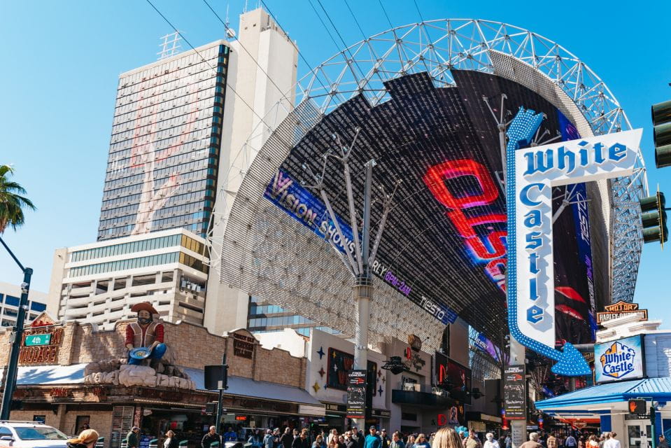 Las Vegas: Fremont Street Walking Tour - Exploring Fremont Street