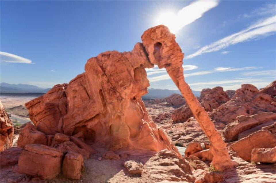 Las Vegas: Valley of Fire Guided Tour in Spanish - Transportation and Amenities