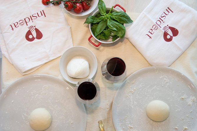 Last Lap! 1h Pizza Class in Rome - Hands-on Pizza Making