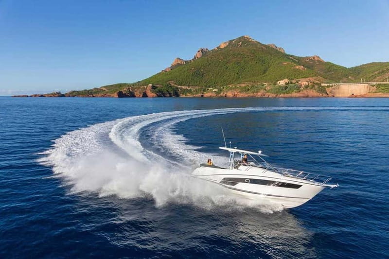 Latchi: Private Yacht Charter on Latchi Oasis - Why This Yacht Trip is Worth Considering