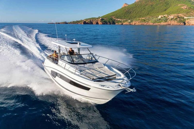 Latchi: Private Yacht Charter on Latchi Oasis - Who Will Love This Experience?