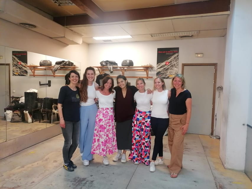 Latin Dance and Salsa Class in Granada Experience - Meeting Point Details